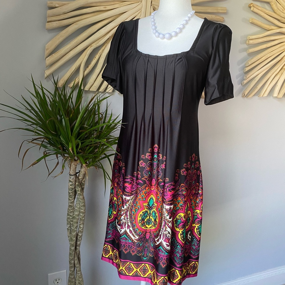 ICE - Short sleeved knee-length Black dress - M